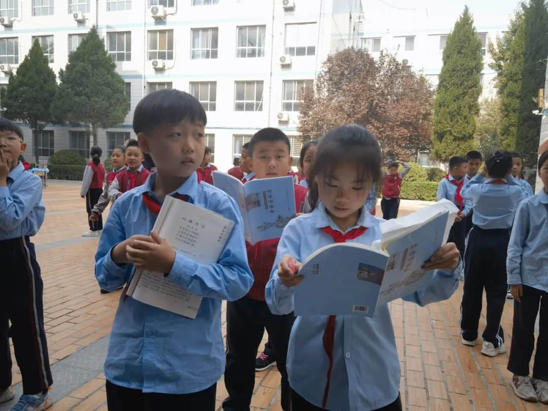 【立小•诗词节】唱响古诗新歌谣 掀起经典热浪潮｜二年级跨学科诗词主题展示