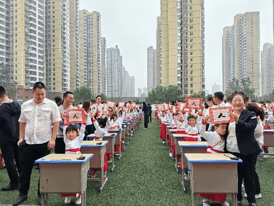 【立小•班级直播间】闪闪发光的莹窗娃｜一年级莹窗班立娃成长记