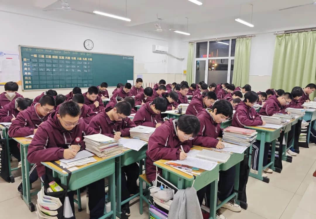 “语”你有约 “文”采飞扬丨第二届学生作文大赛圆满完成