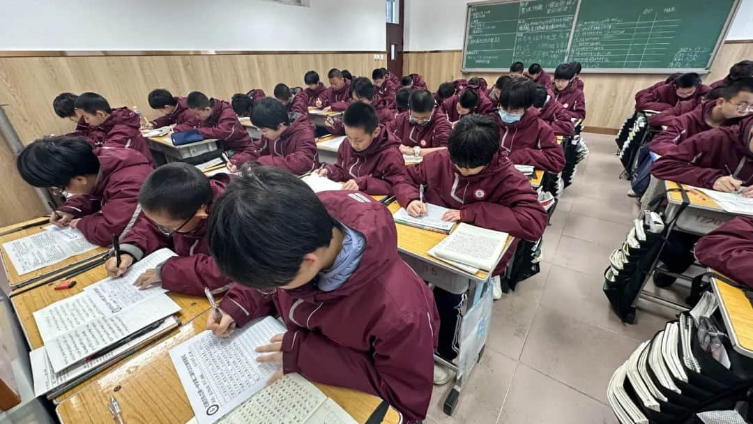 “语”你有约 “文”采飞扬丨第二届学生作文大赛圆满完成