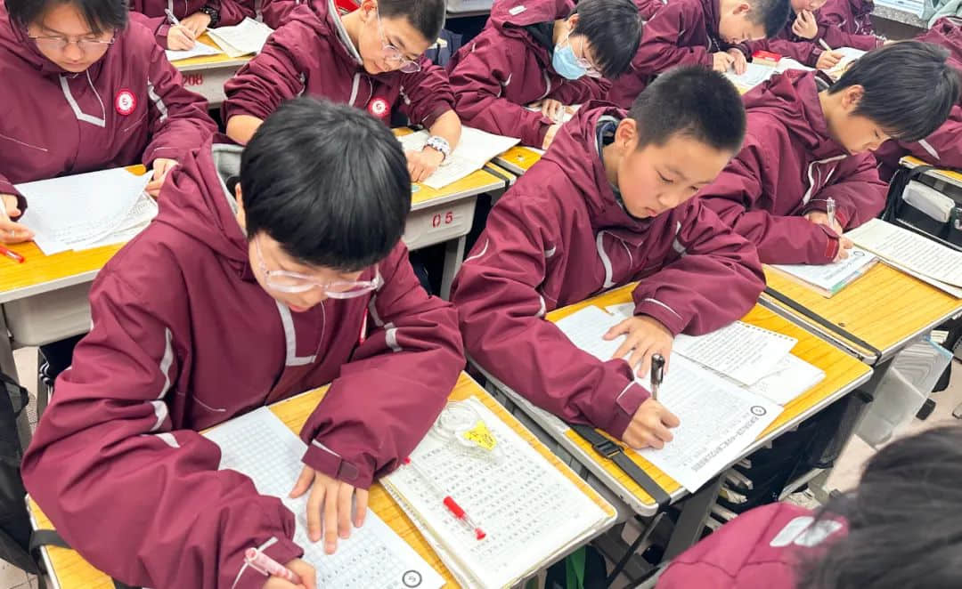 “语”你有约 “文”采飞扬丨第二届学生作文大赛圆满完成