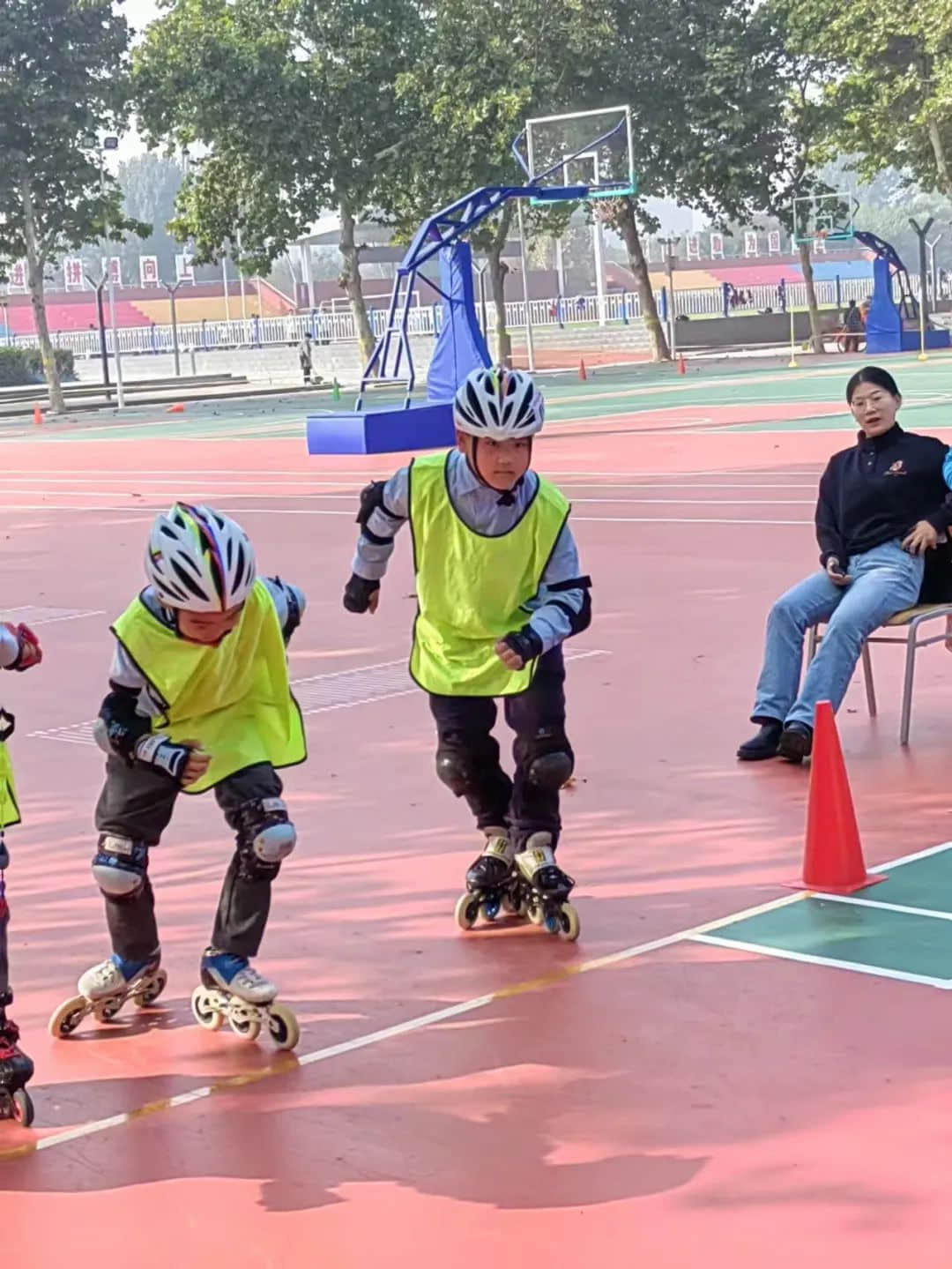 【立小•喜报】喜报来啦！我校在高新区第五届校园冰雪运动会荣获佳绩