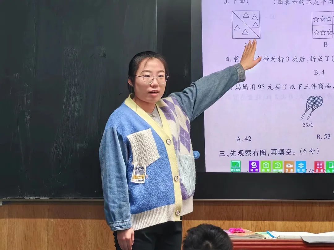 【立小•聚焦教学】推门听课促成长 收心归位新起航｜石家庄私立一中附属小学开展新学期“推门听课”活动