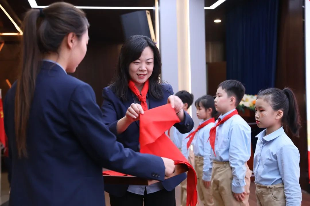 【立小•少先队】石家庄私立一中附属小学开展庆祝中国少年先锋队75周年“红领巾爱祖国”主题队日活动