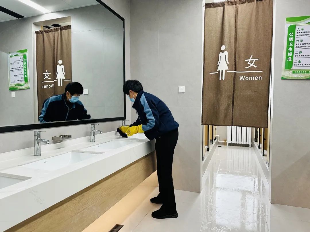 【立小 • 剪影】为逆光中的守护者点一个暖暖的赞！