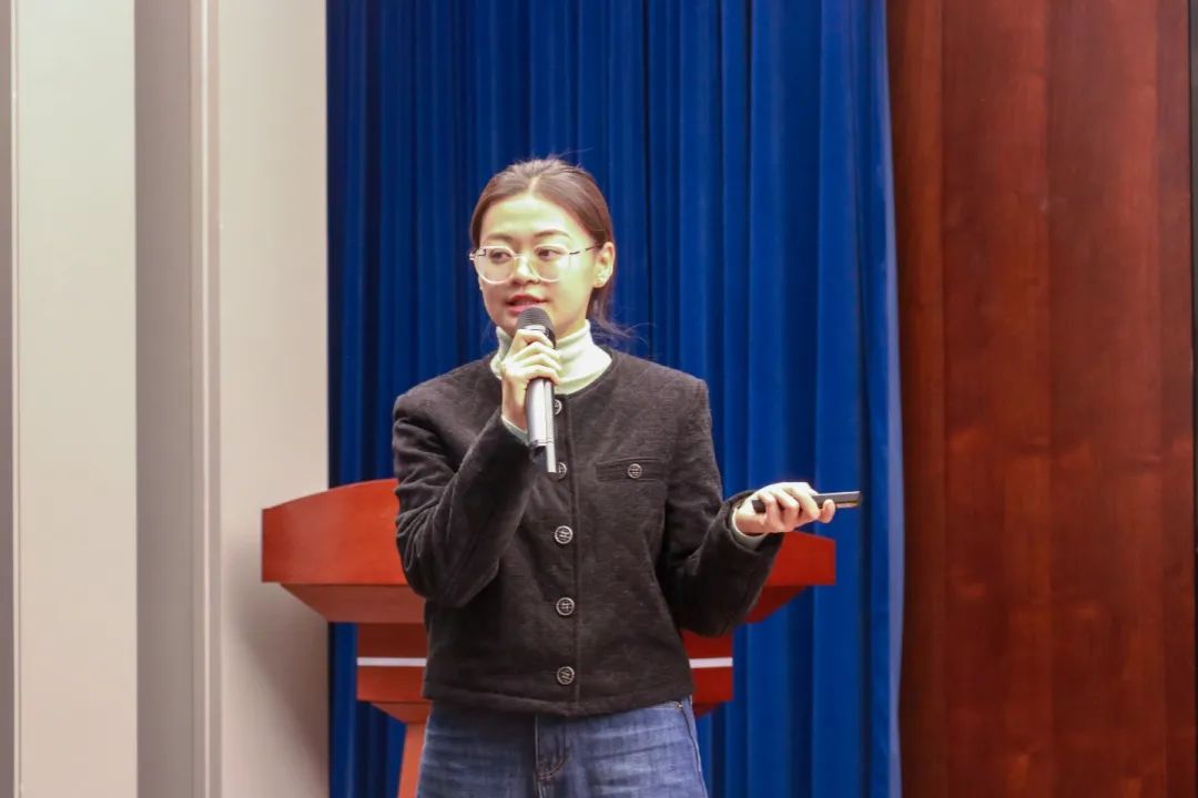 985、211名校面对面 丨中南财经政法大学和华中农业大学授予我校“优质生源基地”牌