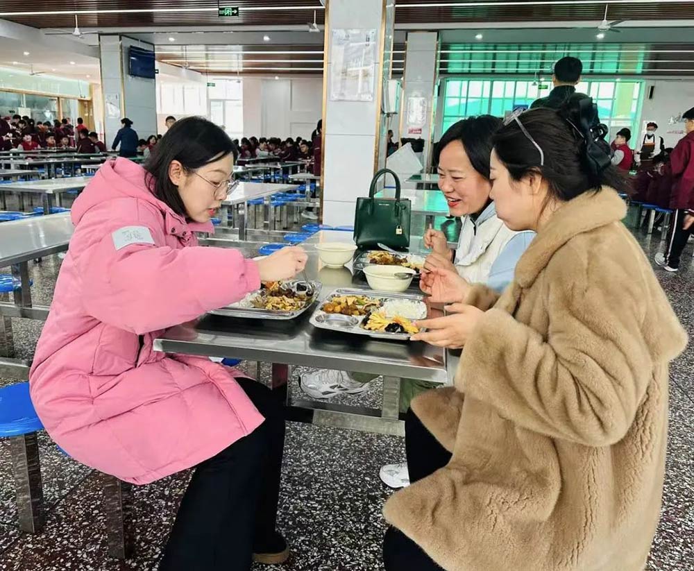 【立小 • 美食】美好“食”光 与爱同在 | 春季家长陪餐侧记