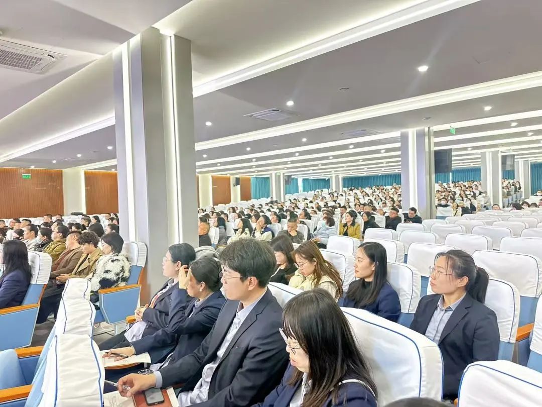 【立小 • 家校共育】家校携手同行 合力护航成长 | 小初衔接家长学校侧记