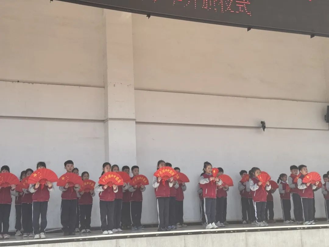 【立小•思政】清明追思英烈志 薪火相传勇担当︱少先队清明节祭英烈主题活动