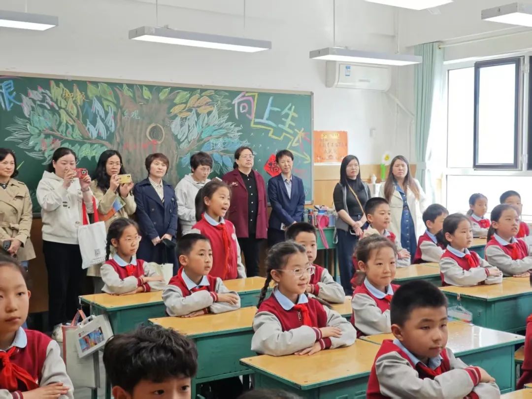 【立小 • 互访】诗意满园迎宾客 共话教育向未来｜区域兄弟学校参访活动纪实