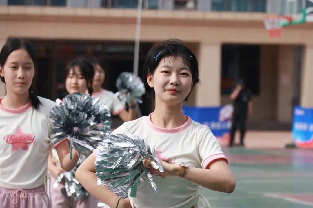 热血赛场 青春飞扬丨私立一中第三届“辉煌杯”篮球艺术文化节完美收官！