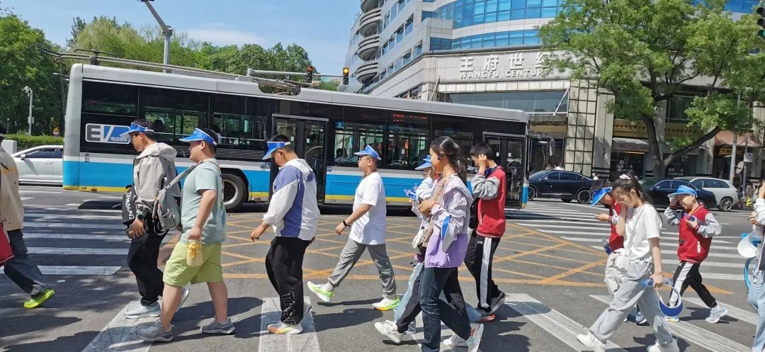 【立小 • 毕业】嘿，小侠们的“京”彩旅行来啦~｜小初衔接部毕业活动纪实