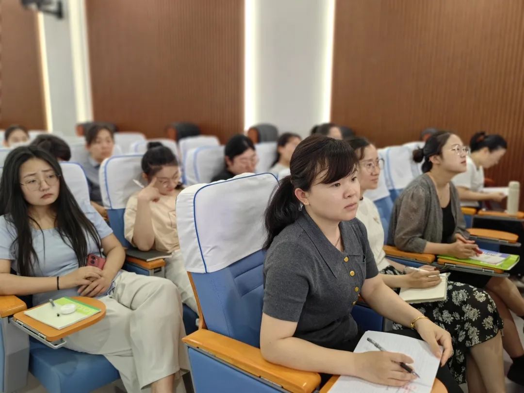 【立小 • 研修】“名师大课堂”——数学驱动的智能新纪元