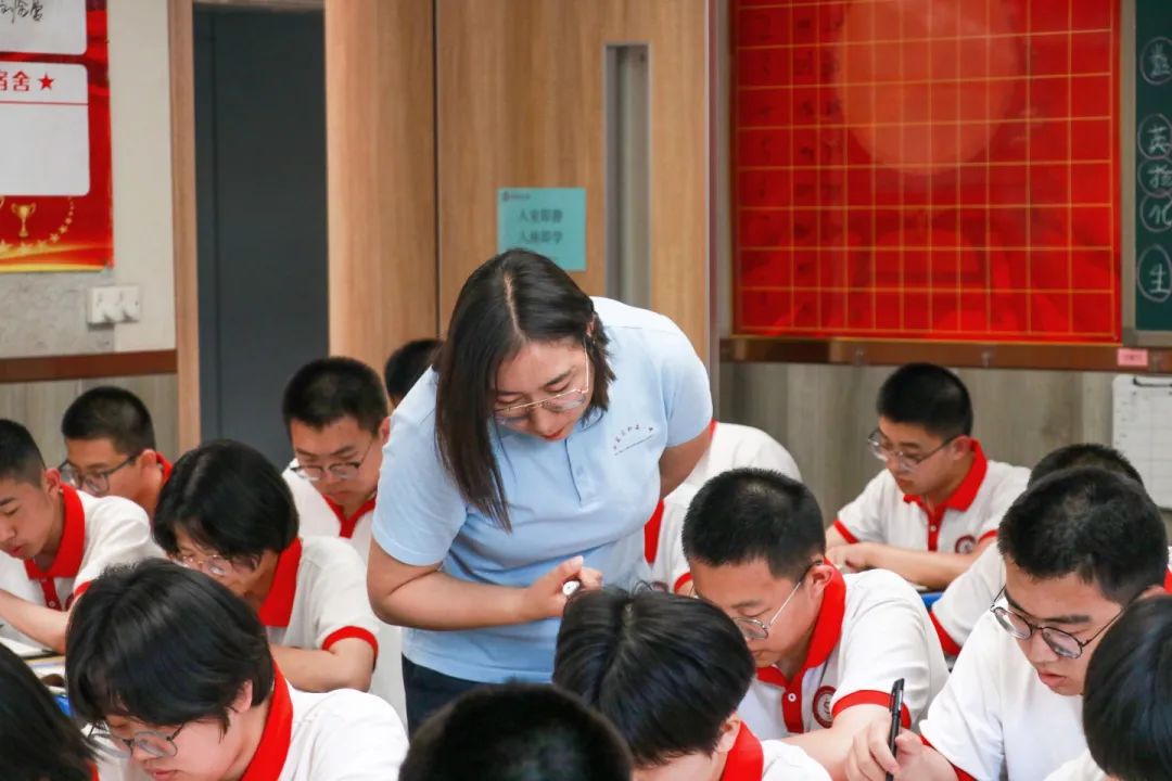 慈师挚友丨走进学生心目中的老师