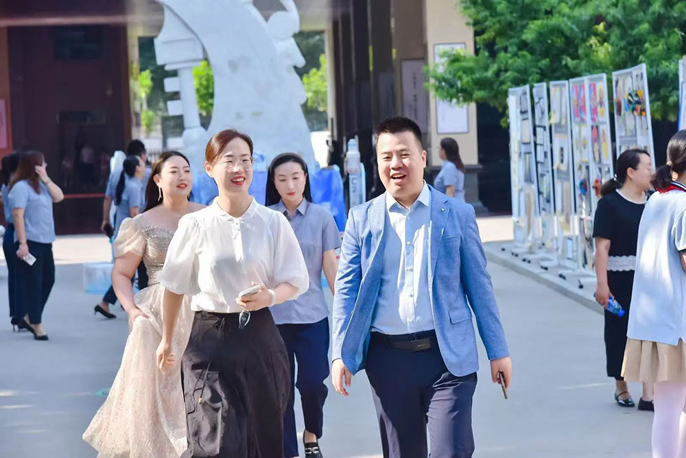 【立小•重磅】三秩绘精彩 花开向未来｜首届艺美节暨30周年办学成果展示