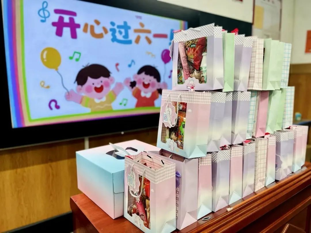 【立小•儿童节】六一派对攻略：蛋糕零食已就位，速来开启甜蜜狂欢！