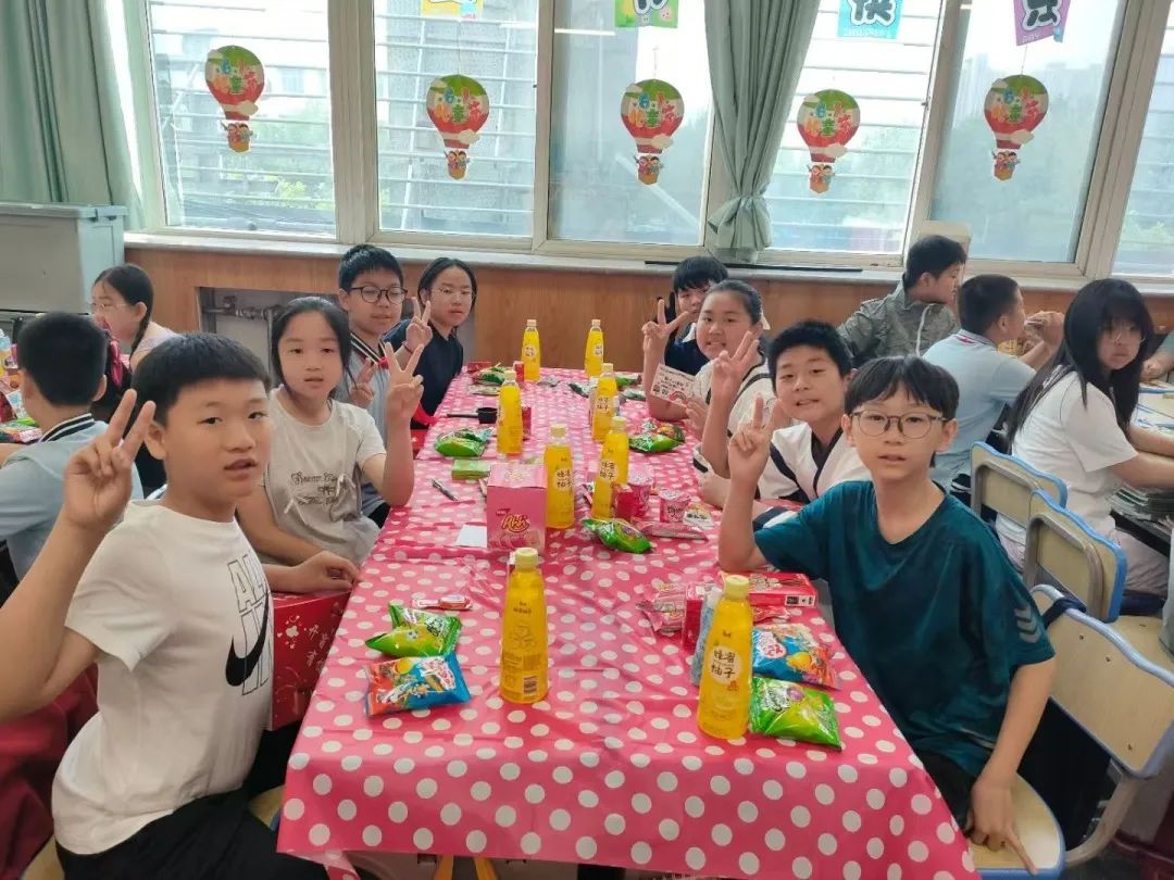 【立小•儿童节】六一派对攻略：蛋糕零食已就位，速来开启甜蜜狂欢！