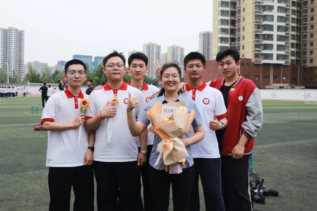 忆・逐光征途 启・璀璨新程丨石家庄私立第一中学2025届高三毕业典礼