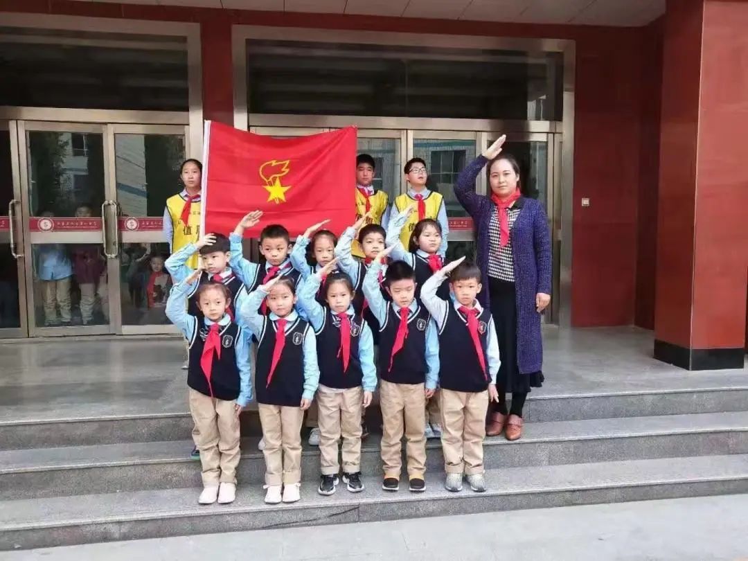 【立小 • 毕业季】青春回忆杀来袭~这波操作yyds！｜小初衔接部毕业成长纪