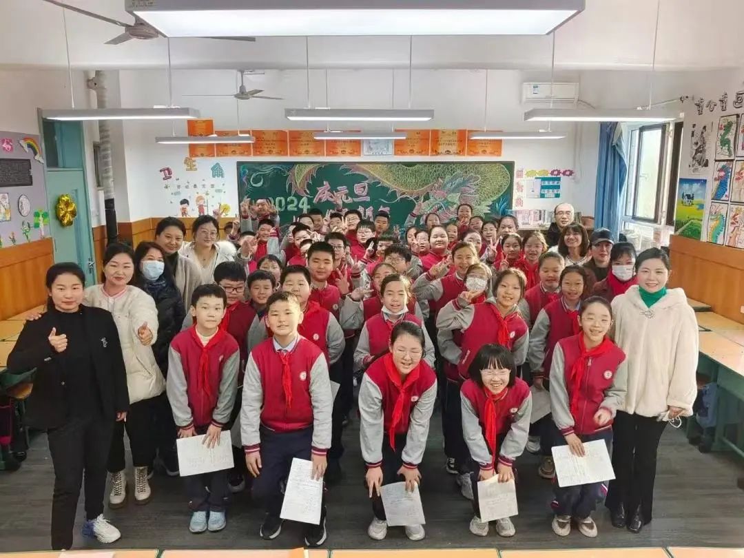 【立小 • 毕业季】青春回忆杀来袭~这波操作yyds！｜小初衔接部毕业成长纪