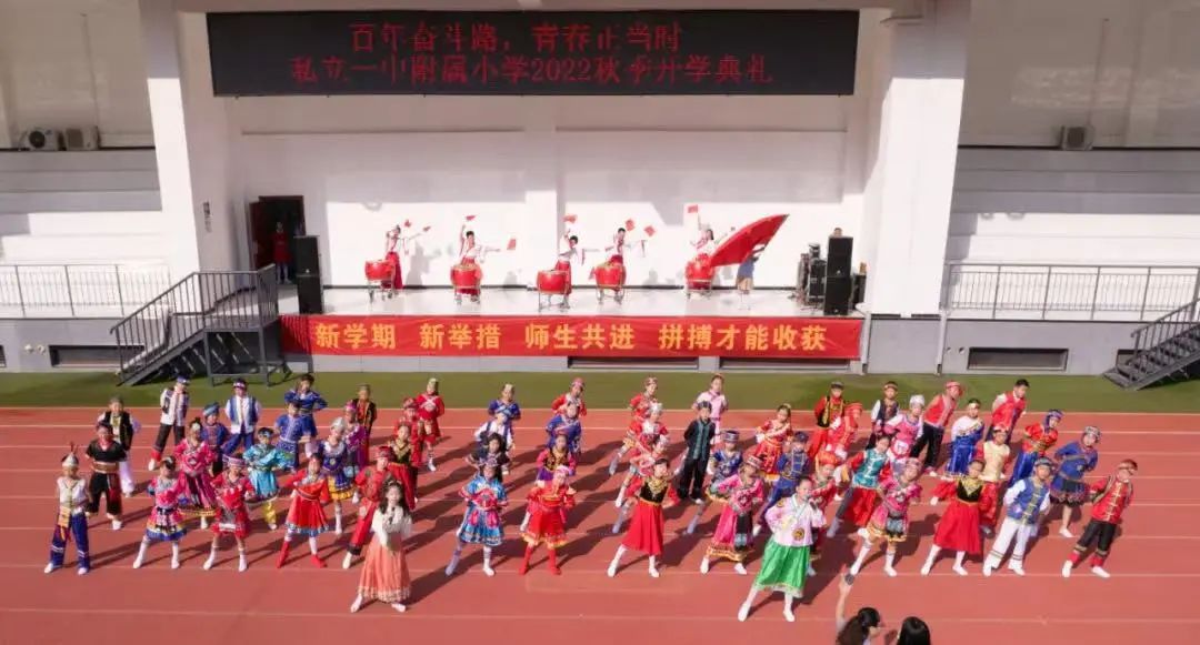 【立小 • 毕业季】青春回忆杀来袭~这波操作yyds！｜小初衔接部毕业成长纪