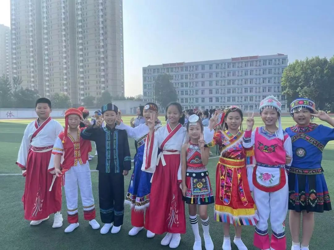 【立小 • 毕业季】青春回忆杀来袭~这波操作yyds！｜小初衔接部毕业成长纪