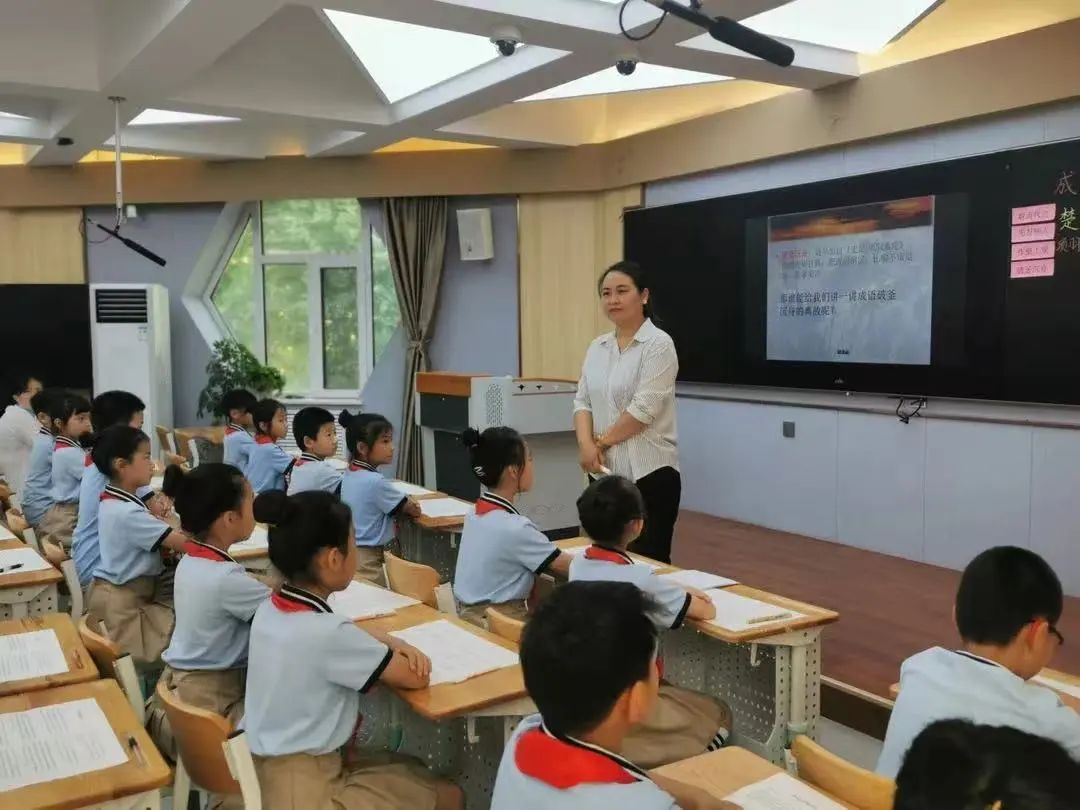 【立小 • 毕业季】青春回忆杀来袭~这波操作yyds！｜小初衔接部毕业成长纪