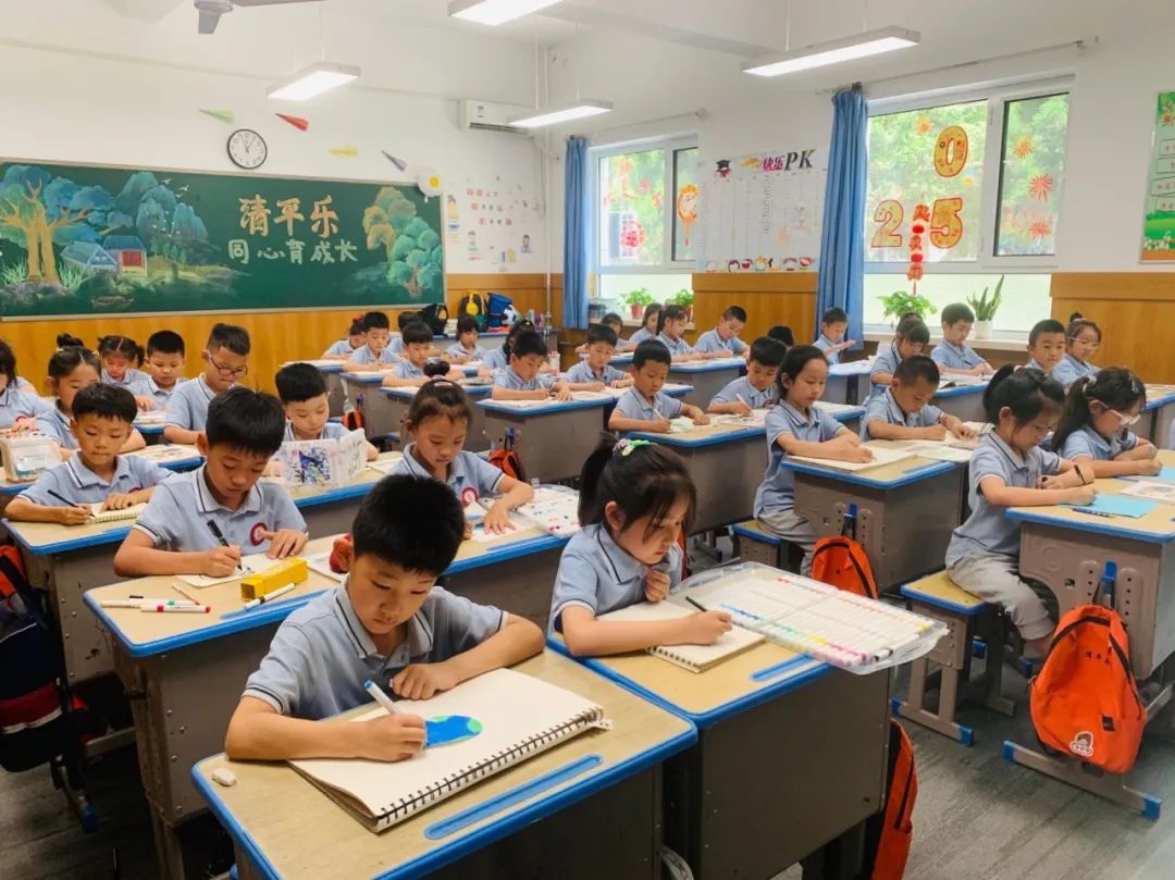 【立小•评价】别让期末困在“标准答案”里，立小多元测评带你解锁能力“盲盒”！