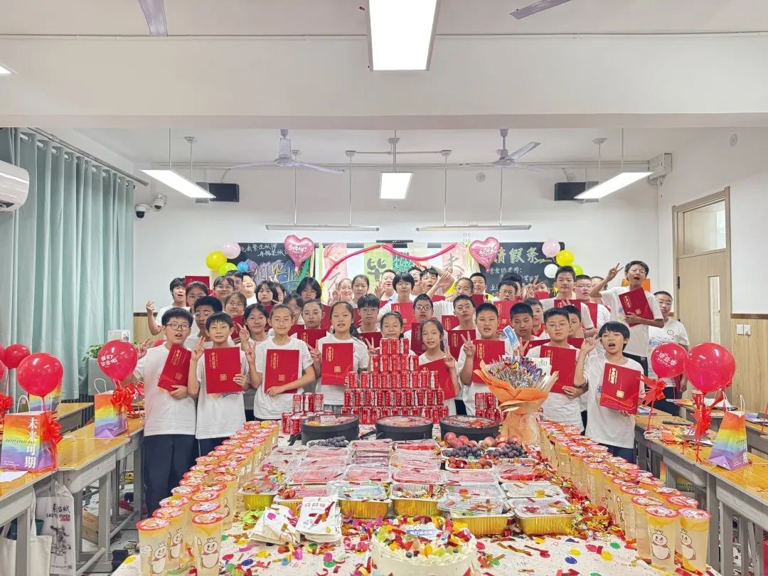 【立小•毕业季】少年有梦赴山海 逐光启航向未来｜2025届毕业盛典