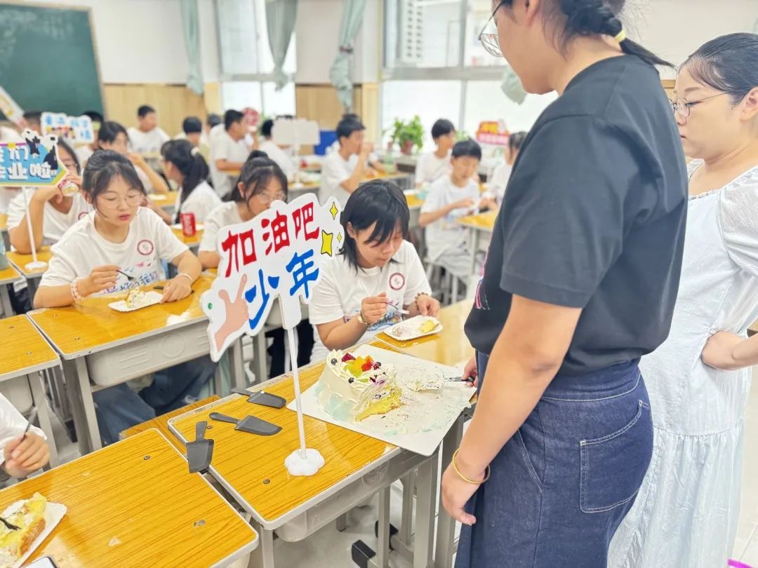 【立小•毕业季】少年有梦赴山海 逐光启航向未来｜2025届毕业盛典