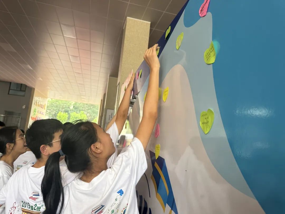 【立小•毕业季】少年有梦赴山海 逐光启航向未来｜2025届毕业盛典