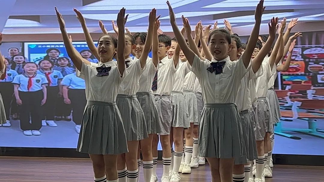 【立小•毕业季】少年有梦赴山海 逐光启航向未来｜2025届毕业盛典