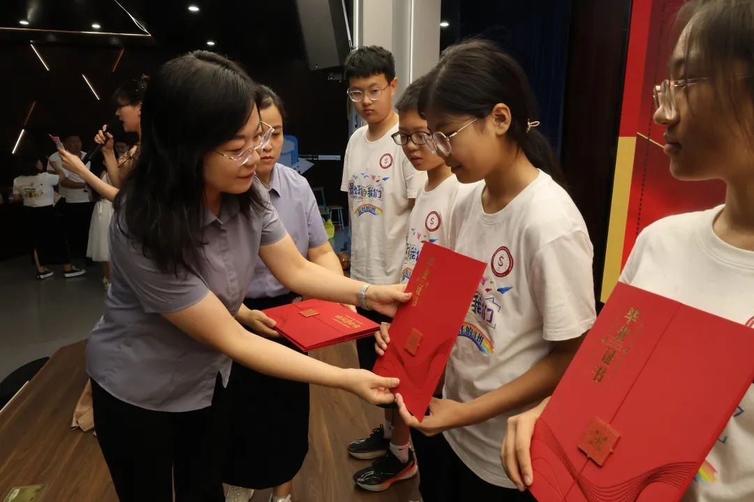 【立小•毕业季】少年有梦赴山海 逐光启航向未来｜2025届毕业盛典