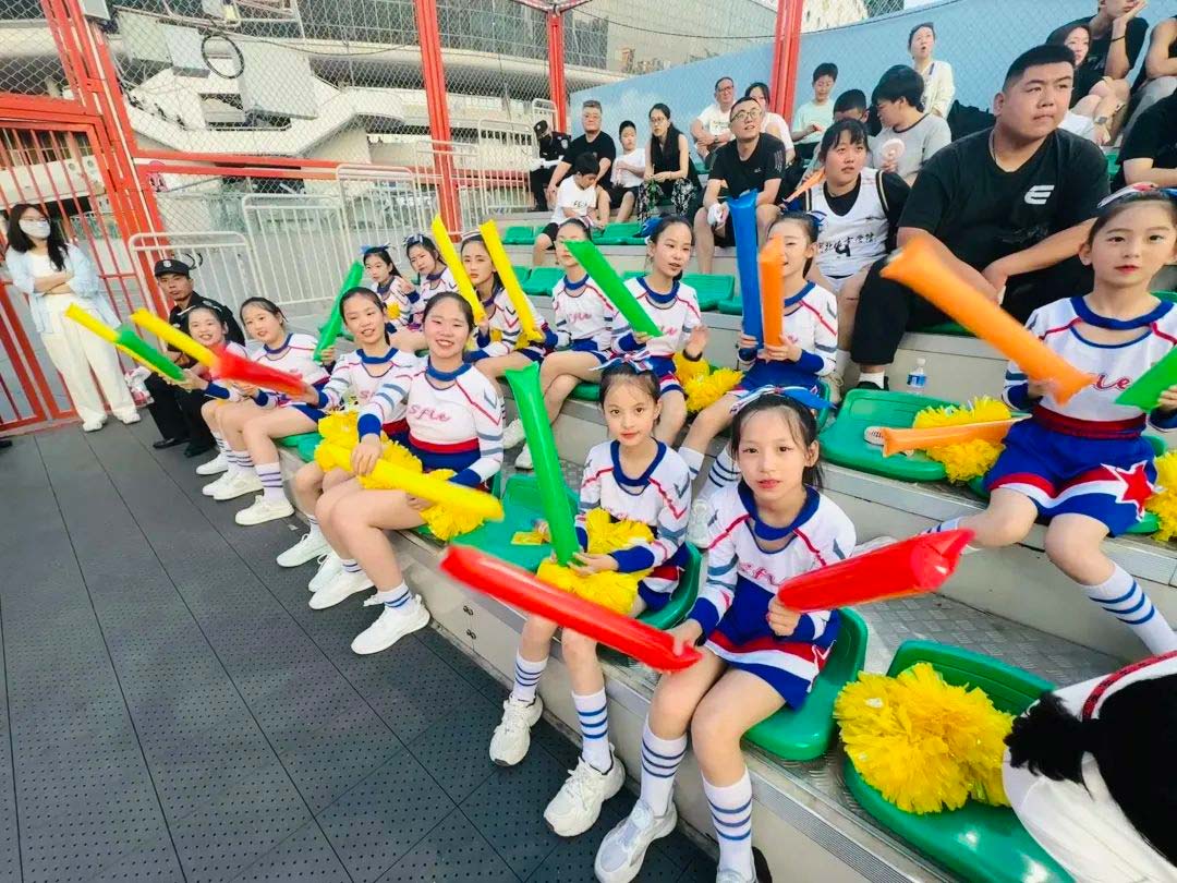 【立小•荣耀】中场风暴！立娃亮相“庄篮”联赛中场秀