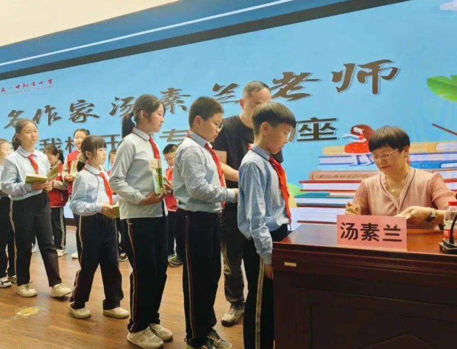 【立小欢迎你】教育不是因为美好而坚持 是因为坚持而更美好 「壹」