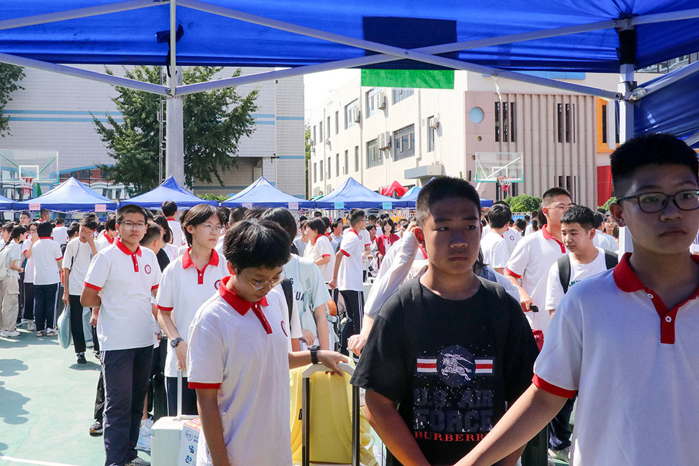 梦想启航，温暖相遇！石家庄私立第一中学新生报到日全程高燃