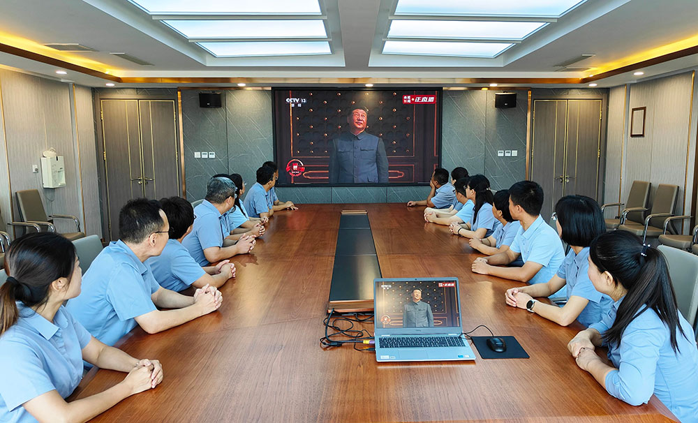 铁流震寰宇 热血映初心丨石家庄私立一中师生共观抗战胜利80周年阅兵盛况