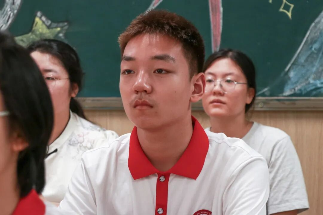 铁流震寰宇 热血映初心丨石家庄私立一中师生共观抗战胜利80周年阅兵盛况