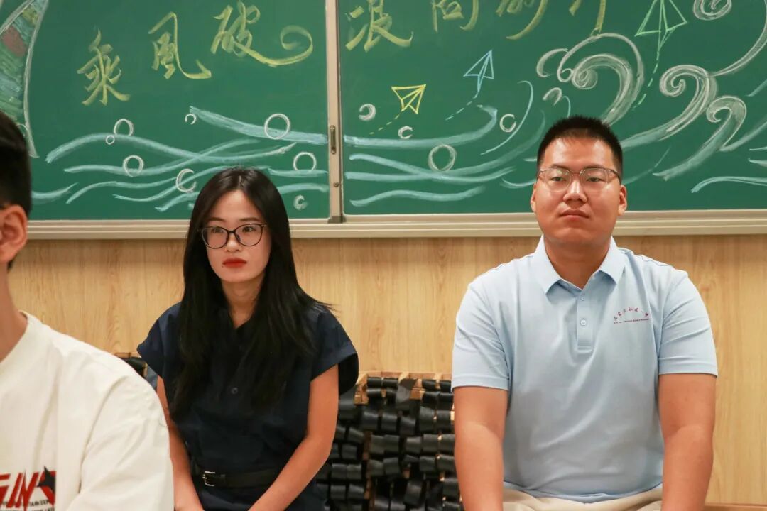 铁流震寰宇 热血映初心丨石家庄私立一中师生共观抗战胜利80周年阅兵盛况