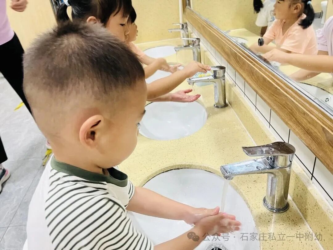 【新生入园第二周】萌娃新入园 成长初体验
