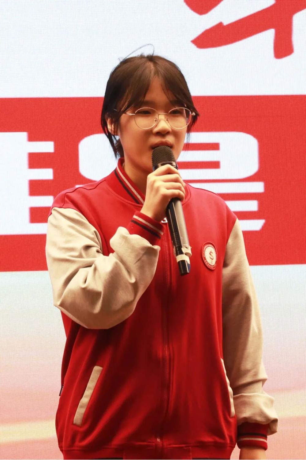 厉兵秣马展锋芒 青春誓师筑梦航丨高三年级表彰大会圆满举行
