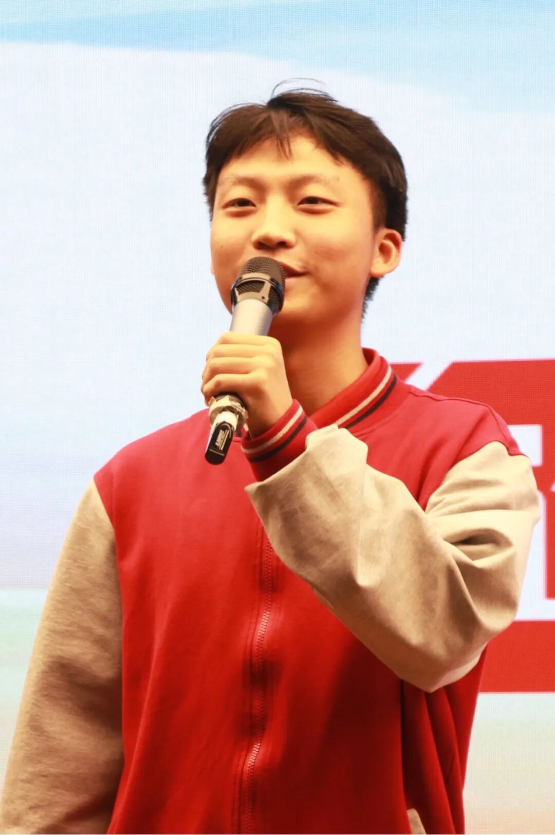 厉兵秣马展锋芒 青春誓师筑梦航丨高三年级表彰大会圆满举行