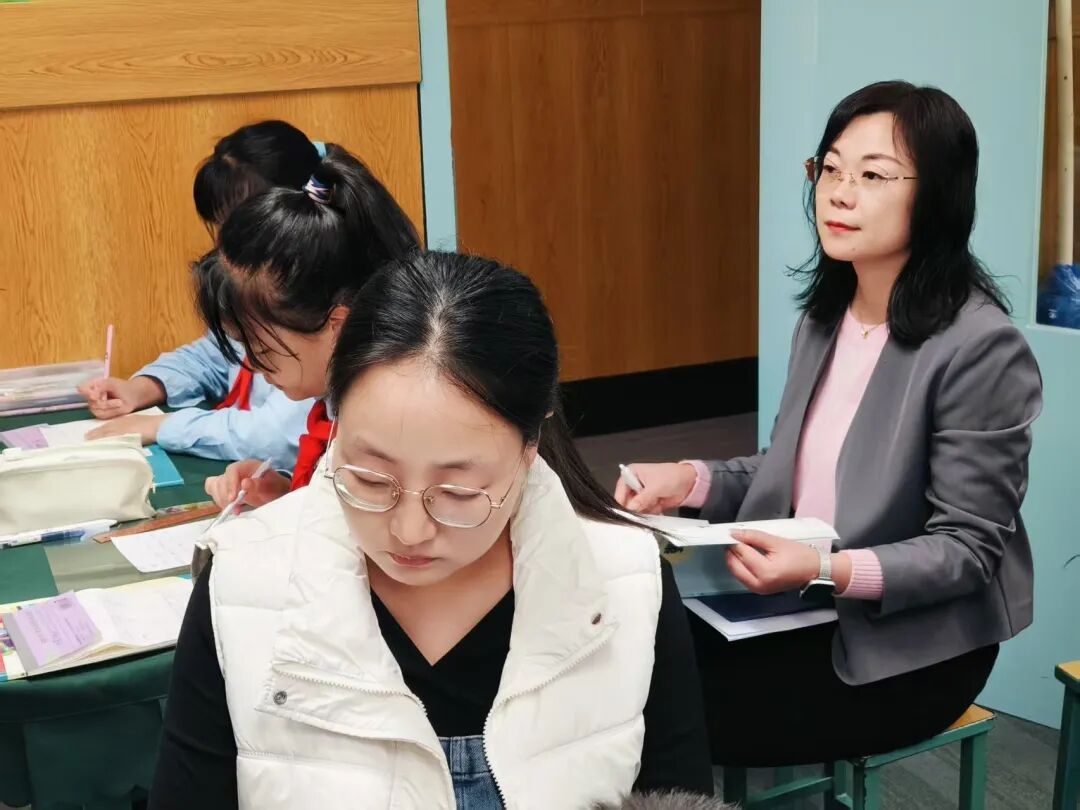 【立小•教学】让教研之花的芬芳散发到立小的每节课
