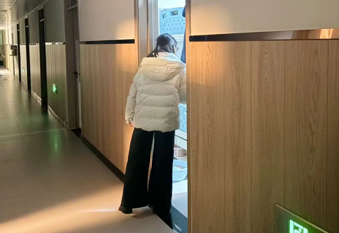 那个背影，定格在私立一中学生的青春里