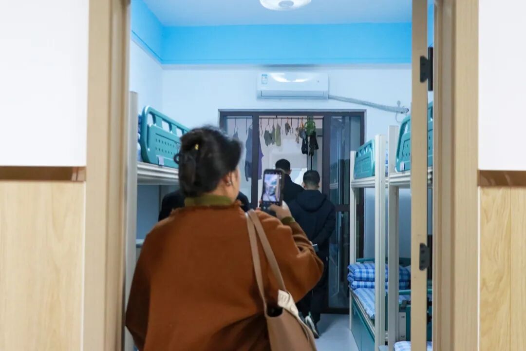 携手同心 共育未来丨高一年级家长开放日，家校携手共筑学生成长路