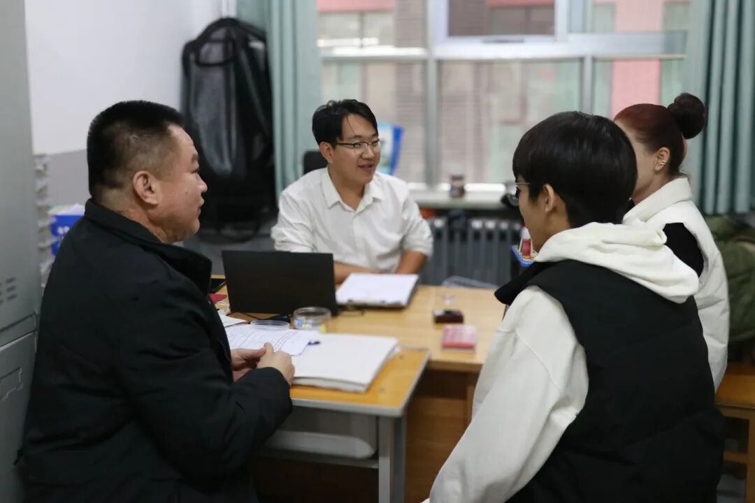 携手同心 共育未来丨高一年级家长开放日，家校携手共筑学生成长路