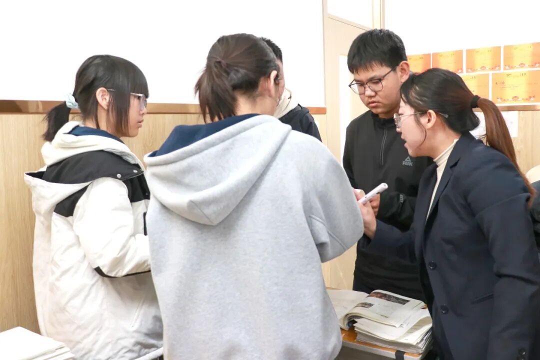 聚焦课堂深改革 听评赋能促提升丨私立一中校领导深入课堂开展听评课活动