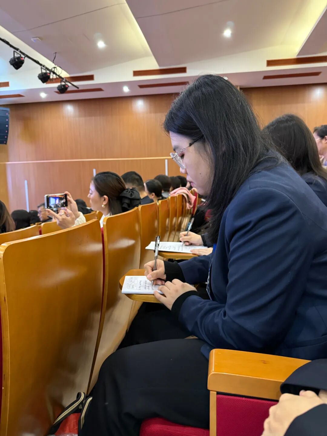 【立小•荣耀】我们的骄傲！王荟老师代表我校在全国名班主任年会发出“立小声音”