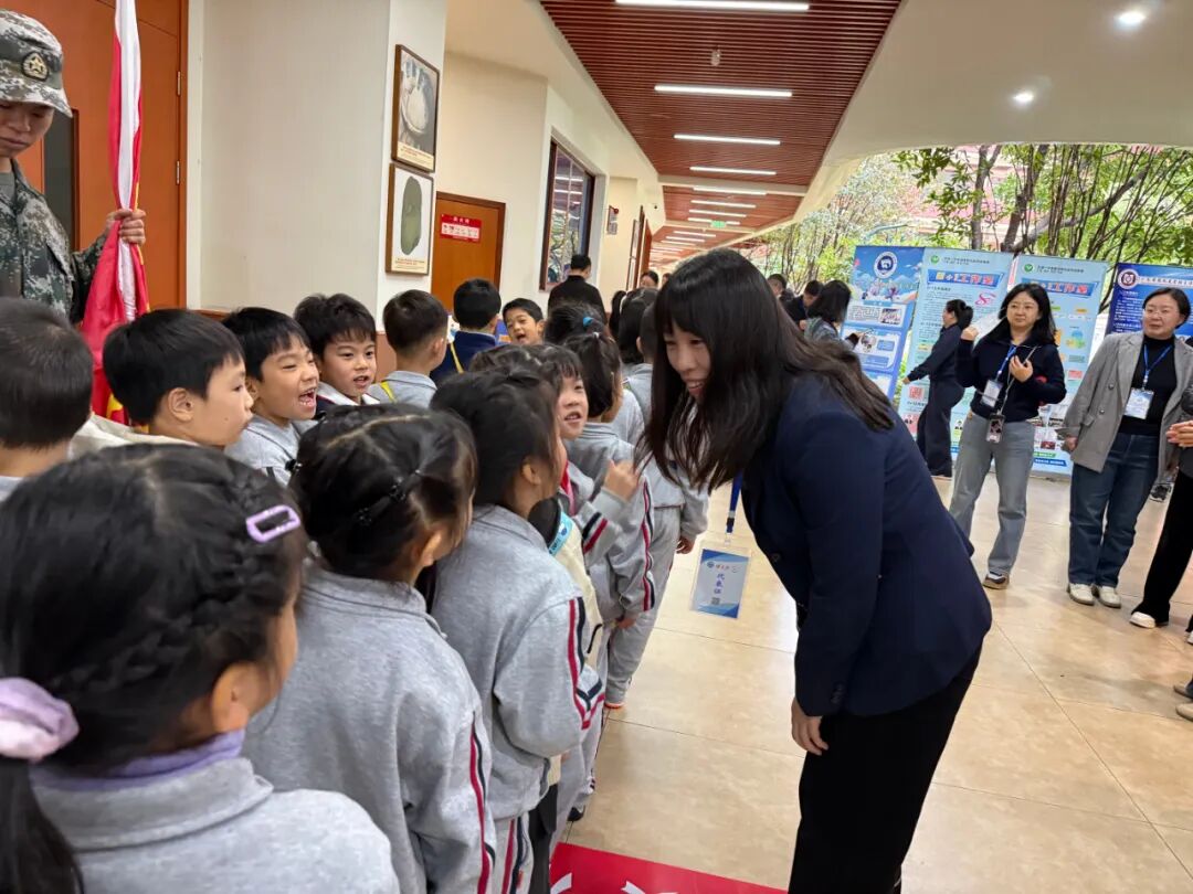 【立小•荣耀】我们的骄傲！王荟老师代表我校在全国名班主任年会发出“立小声音”