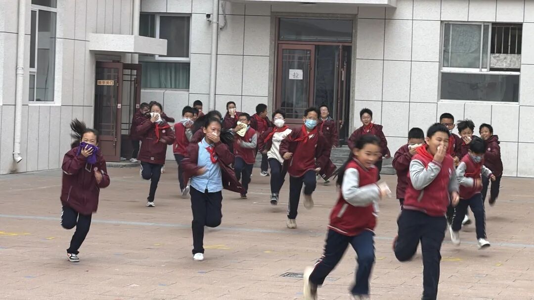 【立小•安全】穿越